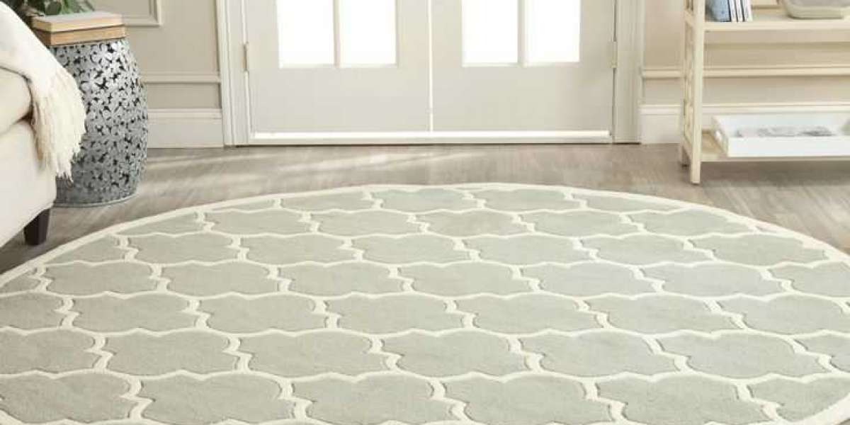 Top 8 Benefits of Decorating with a Round Carpet