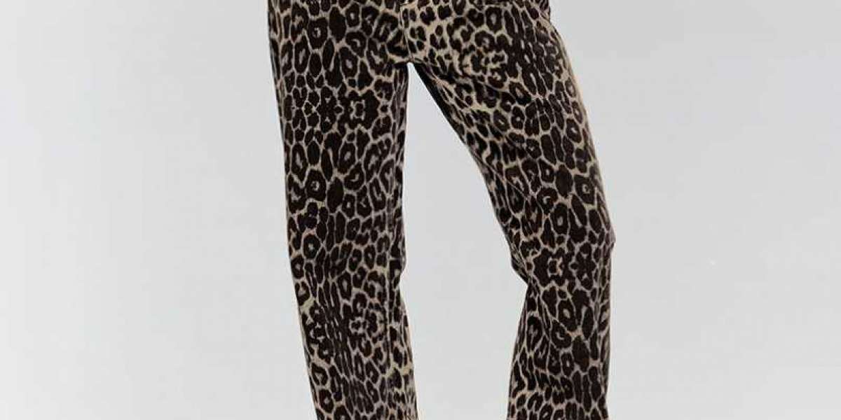 How to choose Leopard Print Women Jeans?