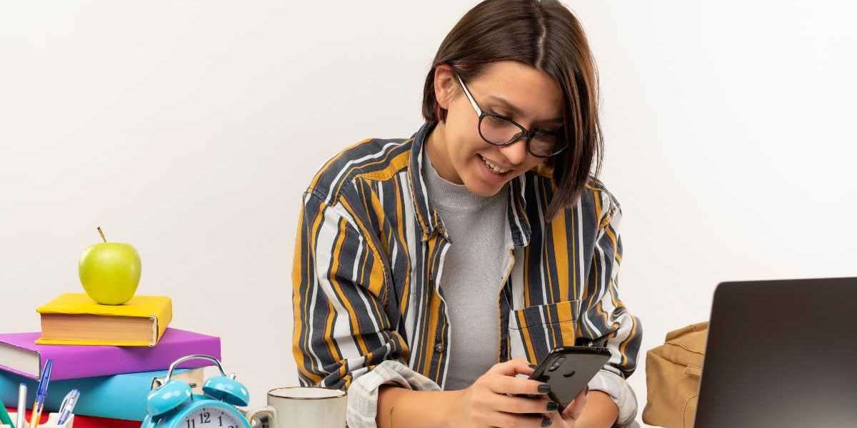 Top 7 Signs You Need Help with Your Online Class