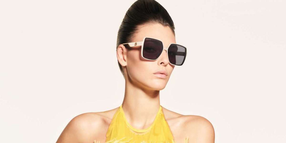 Mắt kính cao cấp với chất liệu kính mát photochromic