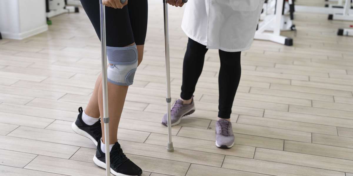 How Spine Surgery Hospitals Manage Pain Effectively