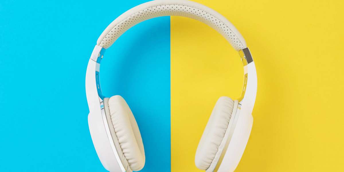 See What Headphone UK Tricks The Celebs Are Making Use Of