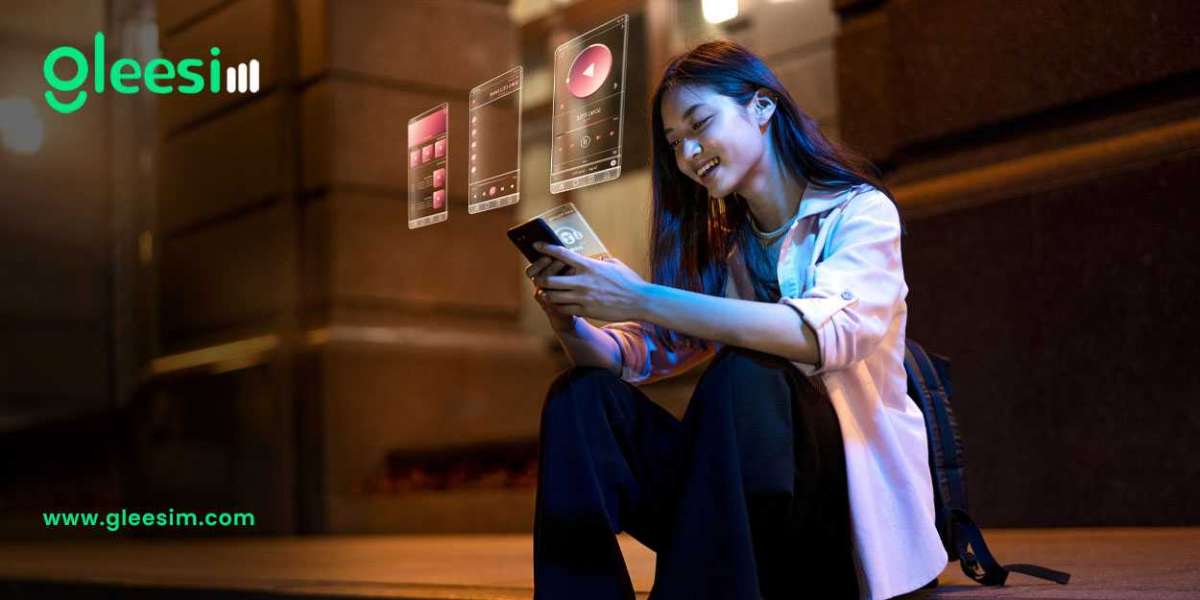 What Makes International eSIM Better Than Local SIMs?