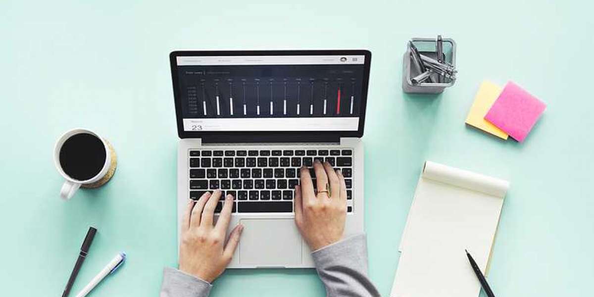 Freelance Web Designer in Dubai: A Detailed Guide to Hiring Smart in 2025
