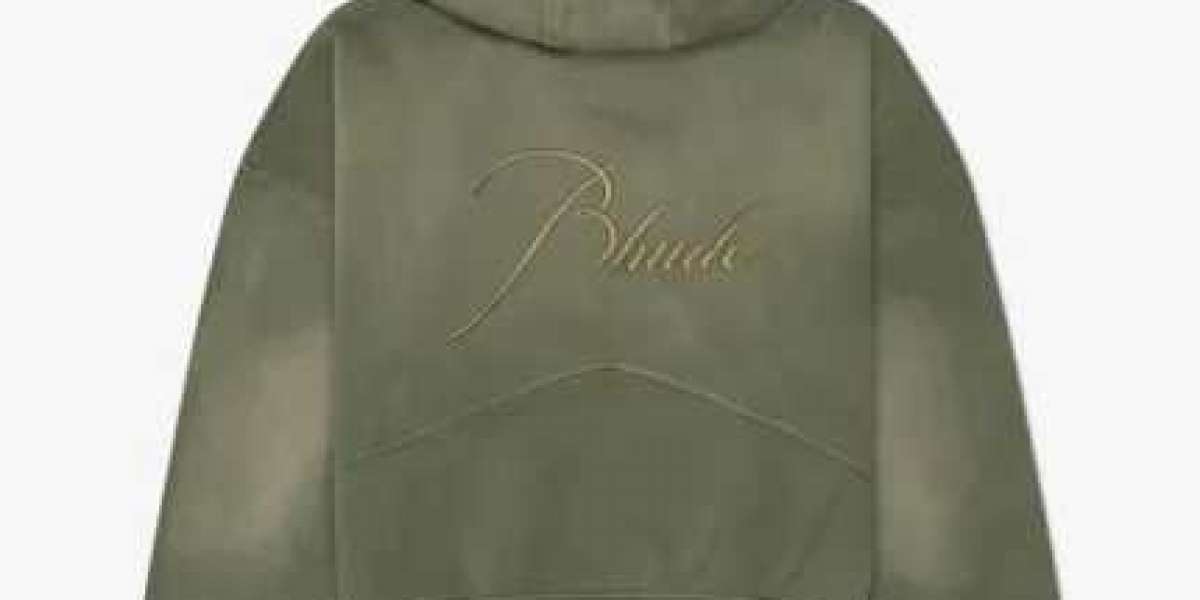 How Rhude Hoodies Are Adapting to Sustainable Fashion