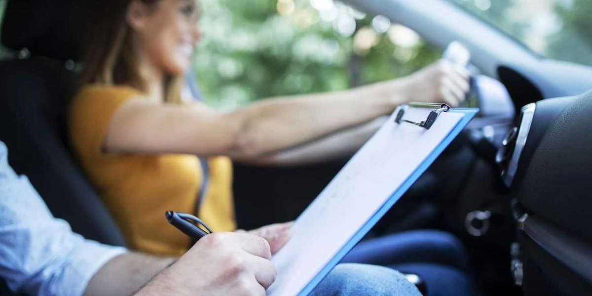 The Best Driving Instructors in London (2025 Guide): Who to Trust, Where to Learn, and What to Expect