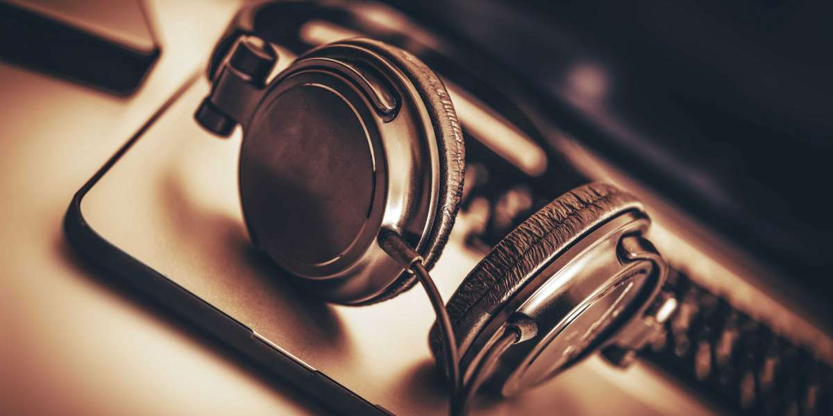 14 Businesses Doing A Superb Job At Cost Of Headphones