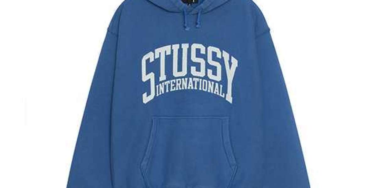 Stussy Hoodie – The Streetwear Icon That Redefined Casual Style