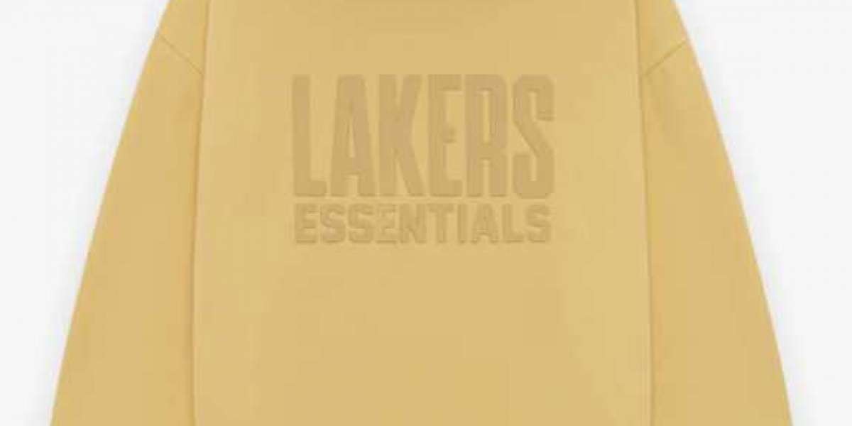 Essentials Hoodie for Men – Trendy Streetwear with Comfort Fit