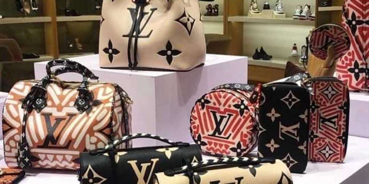 The Rise of Designer Replicas: Exploring the World of Affordable Luxury