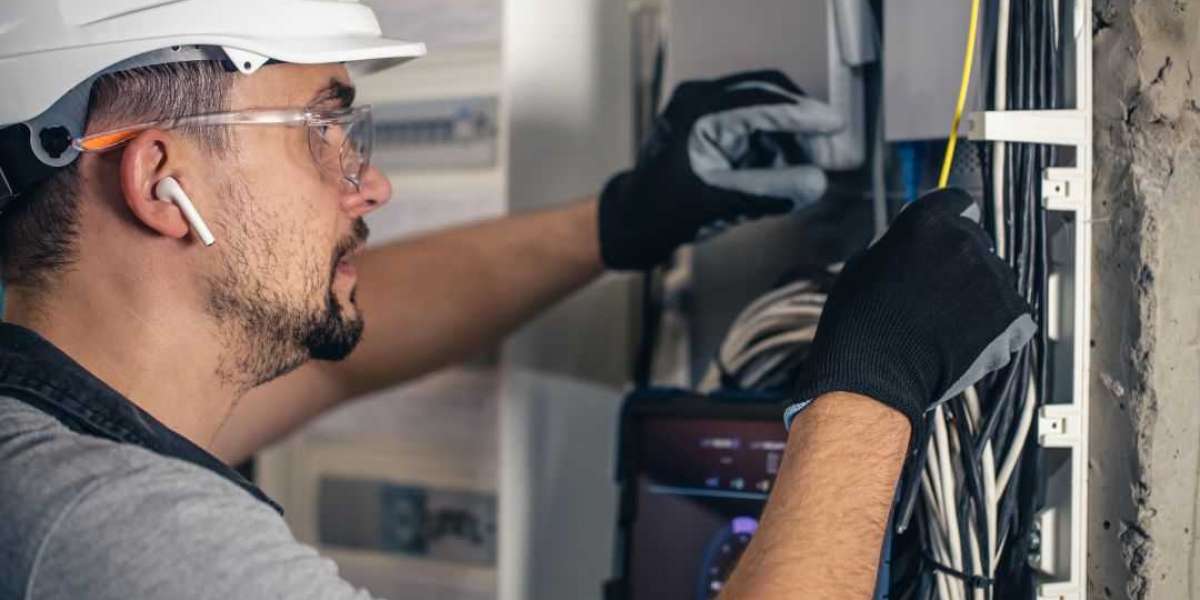 10 Common Commercial Electrical Issues and Solutions