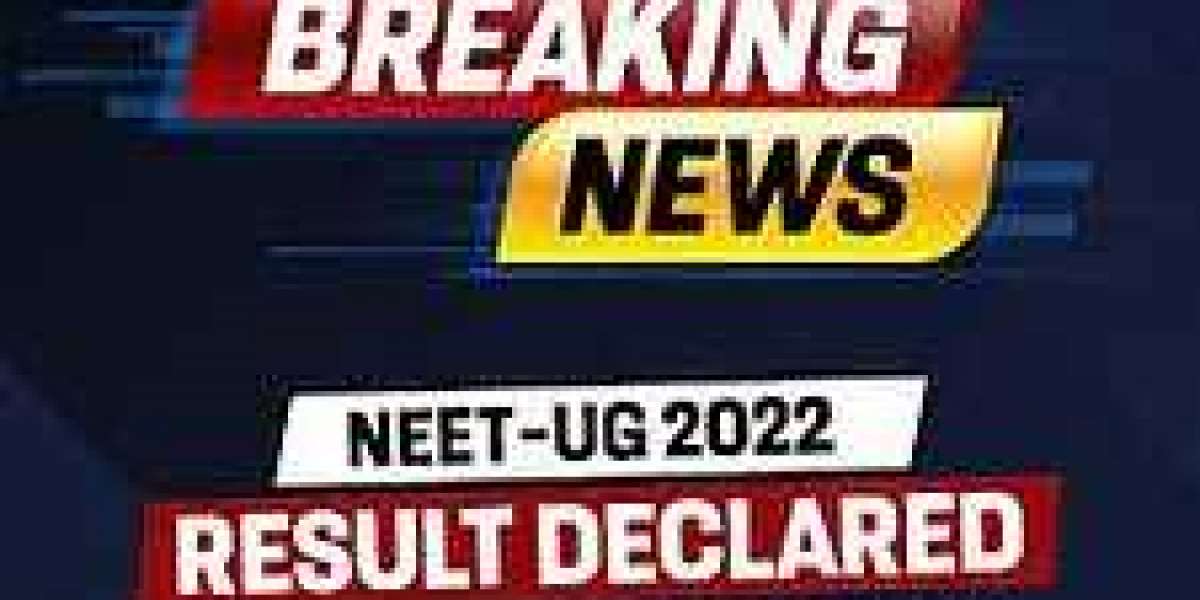 BreakingNews: Providing information instantly