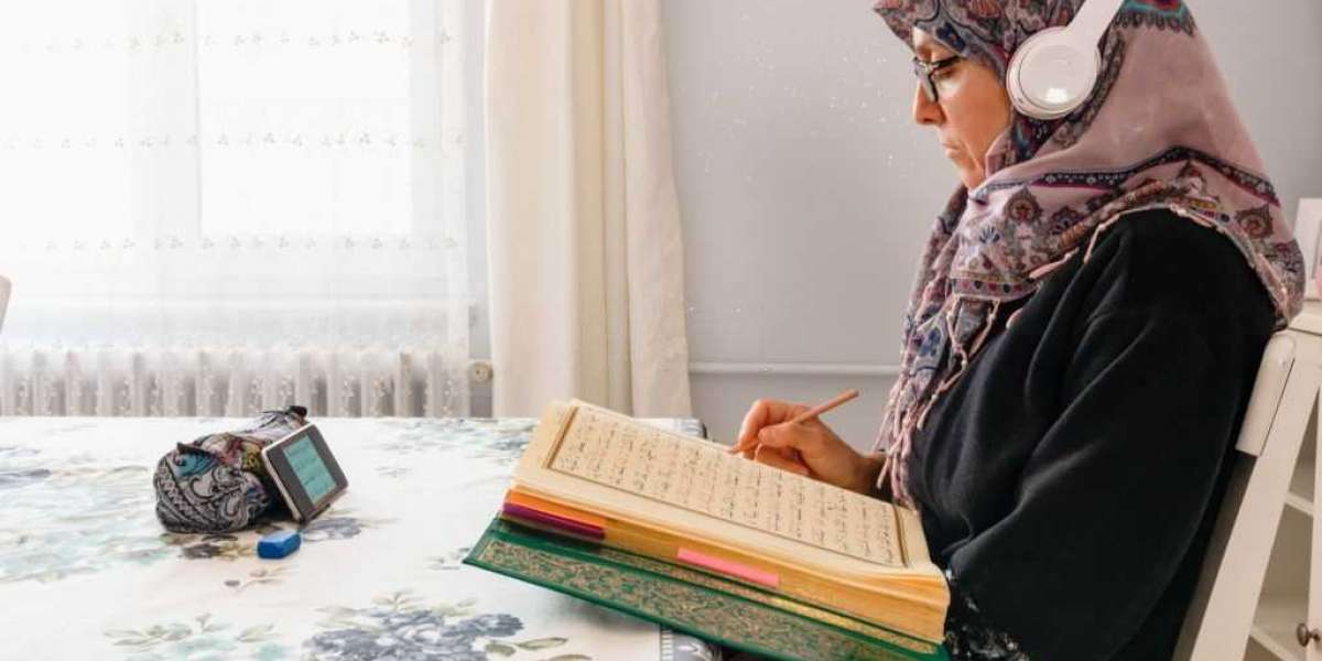 Online Quran Reading: Learn Anytime, Anywhere with Expert Tutors