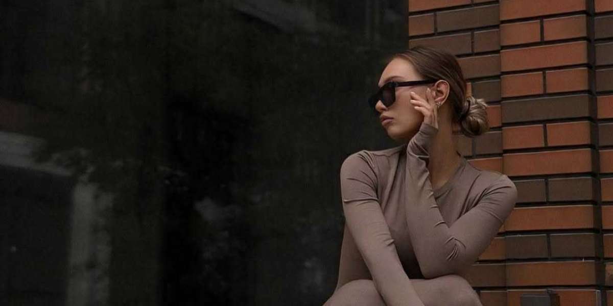 The Art of Curated Companionship in Modern Moscow