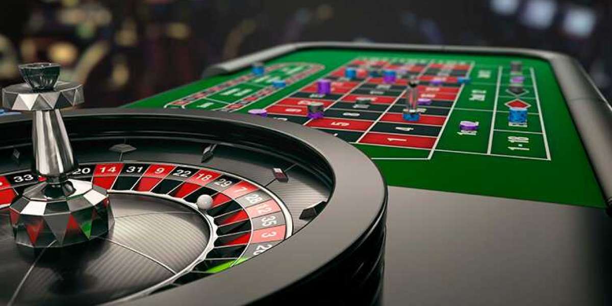 Decoding Casino Bonuses: A Comprehensive Guide to Understanding Wagering Requirements and Their Influence on Player Loya