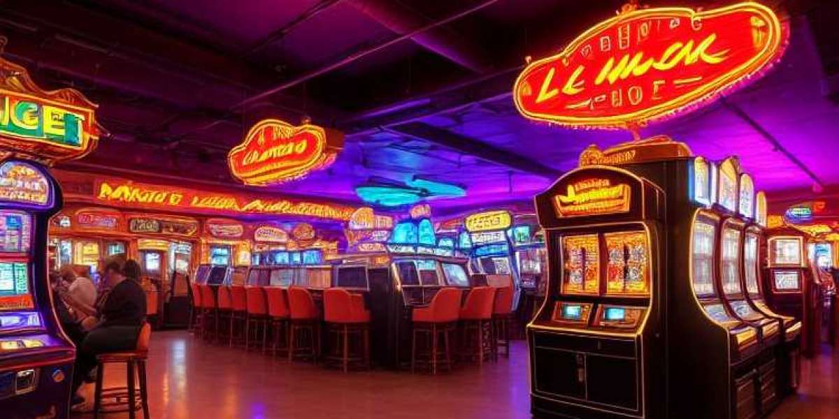 Reward Get Characteristics at LuckyHunter Casino