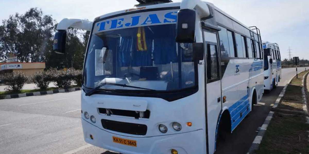 10 seater tempo traveller